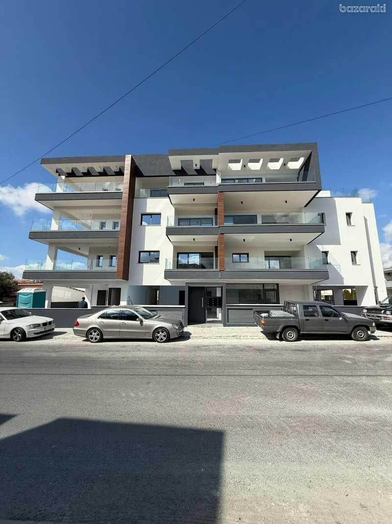 2-bedroom apartment to rent: https://www.bazaraki.com/adv/5795105_2-bedroom-apartment-to-rent (www.bazaraki.com)