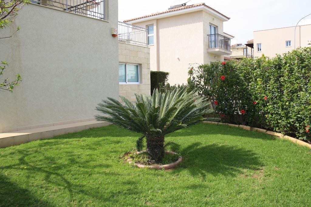 4-bedroom house in Limassol №152628: https://dom.com.cy/en/catalog/rent/152628/ (dom.com.cy)