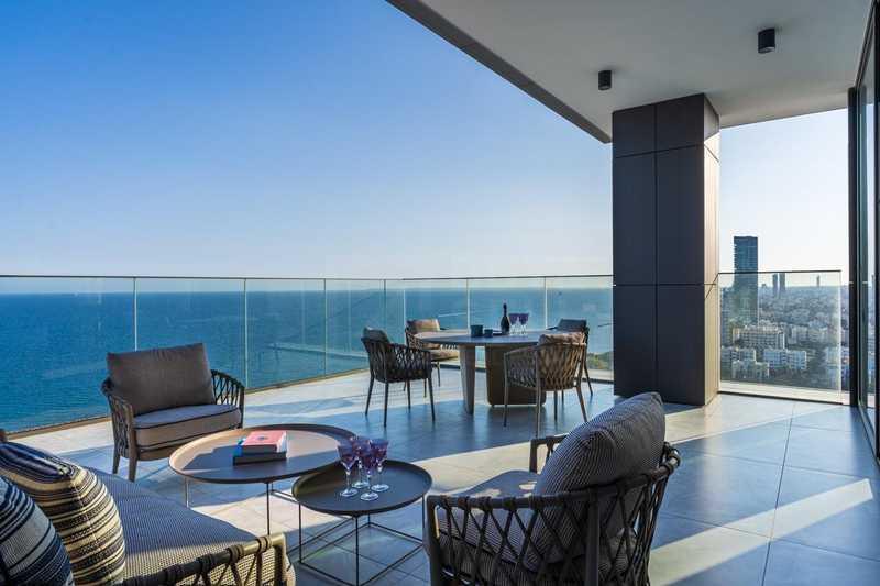 5-bedroom apartment to rent: https://www.bazaraki.com/adv/5797377_5-bedroom-apartment-to-rent (www.bazaraki.com)