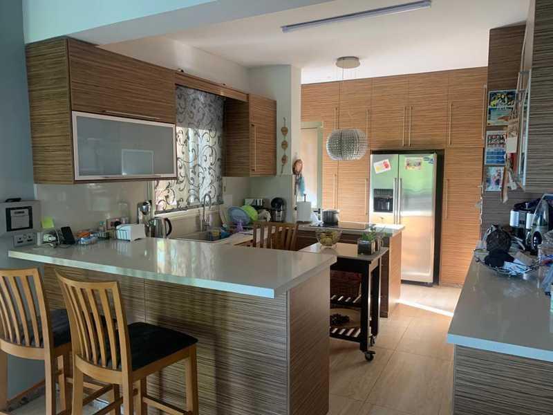 4-bedroom villa to rent: https://www.bazaraki.com/adv/5791431_4-bedroom-villa-to-rent (www.bazaraki.com)