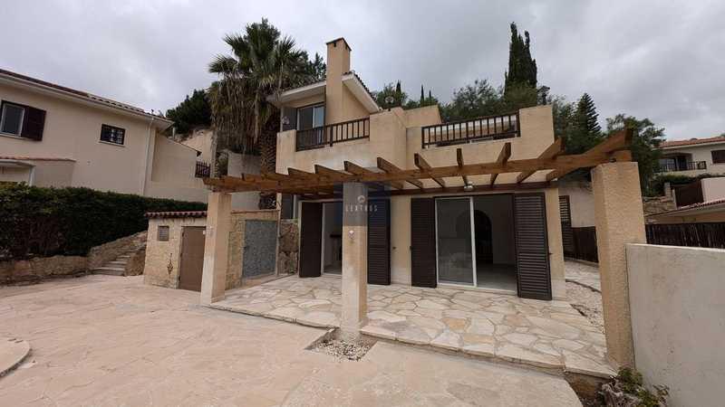 3-bedroom detached house for sale: https://www.bazaraki.com/adv/5791318_3-bedroom-detached-house-for-sale (www.bazaraki.com)