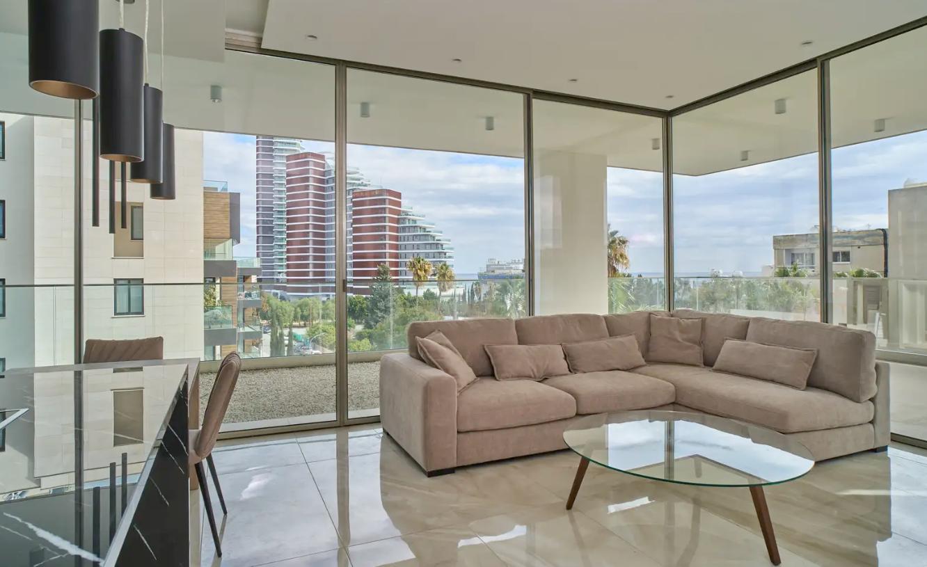 2-bedroom apartment in Limassol №152875: https://dom.com.cy/en/catalog/rent/152875/ (dom.com.cy)