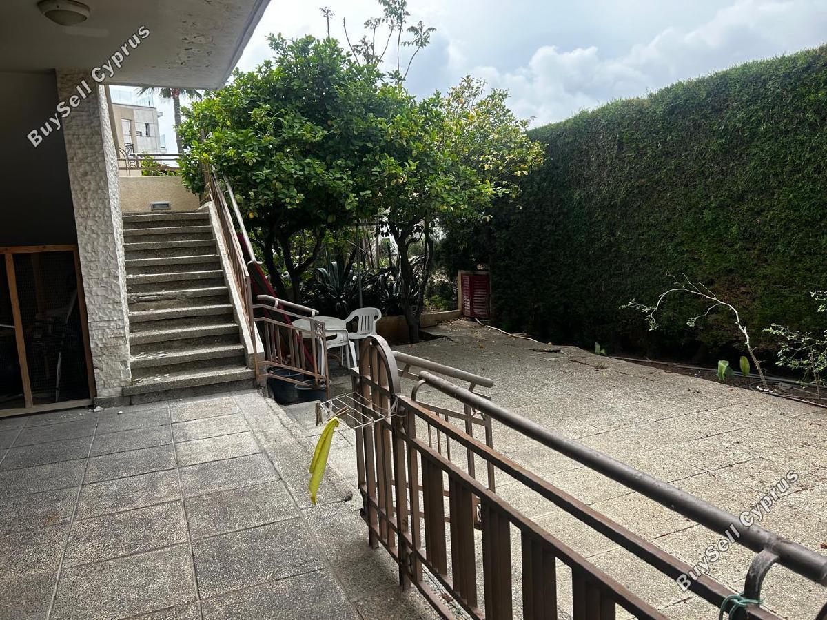 6 Bedroom Detached house for sale in Agia Fyla, Limassol: https://www.buysellcyprus.com/property-for-sale/limassol/agia-fyla/6-bed-detached-house-for-sale-agia-fyla-limassol-1801130.html (www.buysellcyprus.com)