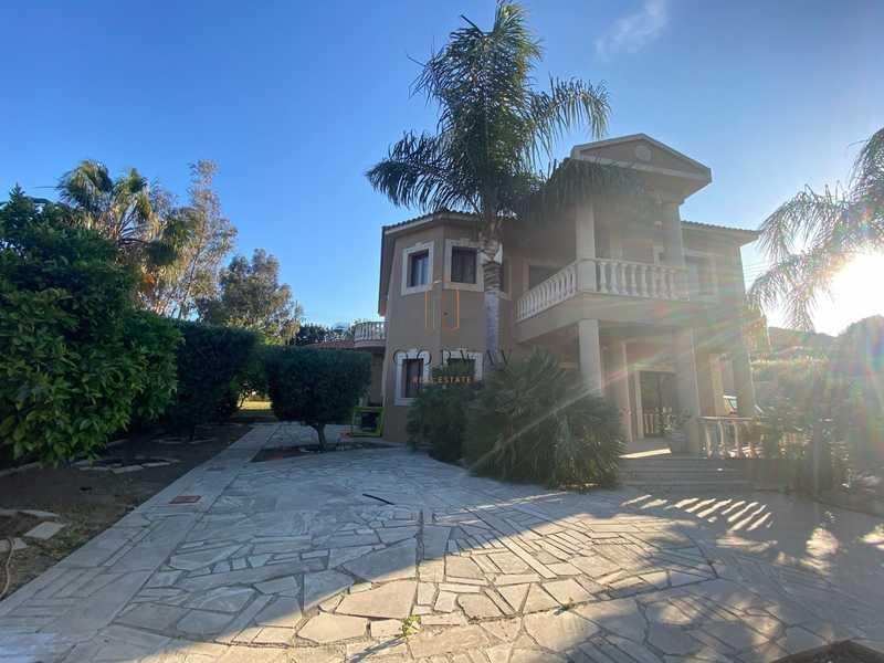 5-bedroom detached house for sale: https://www.bazaraki.com/adv/5794777_5-bedroom-detached-house-for-sale (www.bazaraki.com)