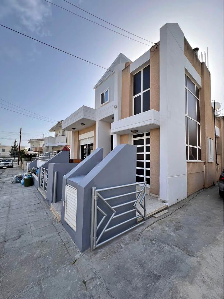Detached house for rent: https://www.facebook.com/marketplace/item/679072561524881 (www.facebook.com)