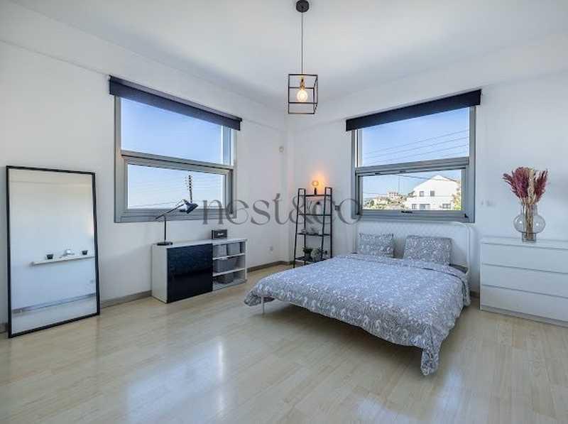 6-bedroom villa for sale: https://www.bazaraki.com/adv/5796839_6-bedroom-villa-for-sale (www.bazaraki.com)