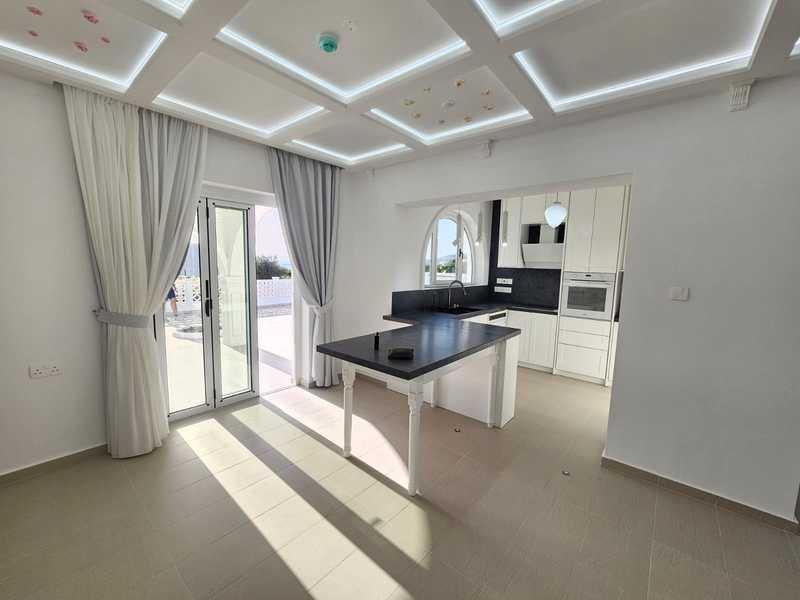 2-bedroom villa to rent: https://www.bazaraki.com/adv/5795405_2-bedroom-villa-to-rent (www.bazaraki.com)