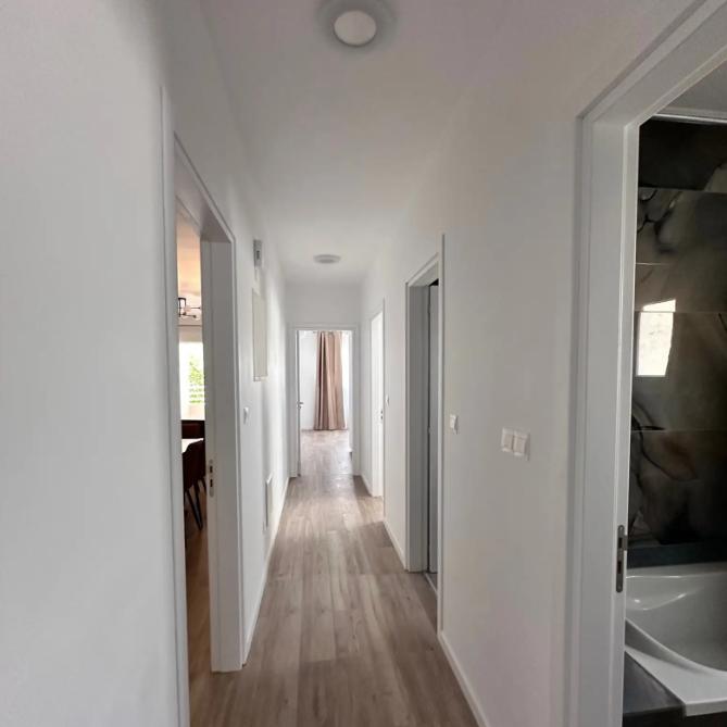 3-bedroom flat in Limassol №152903: https://dom.com.cy/en/catalog/rent/152903/ (dom.com.cy)