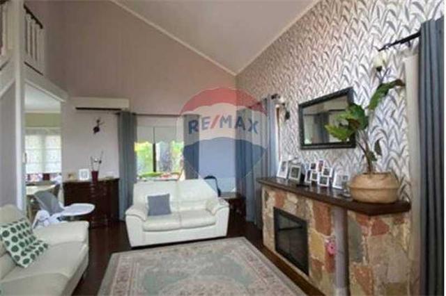 4-bedroom villa for sale: https://www.bazaraki.com/adv/5797868_4-bedroom-villa-for-sale (www.bazaraki.com)