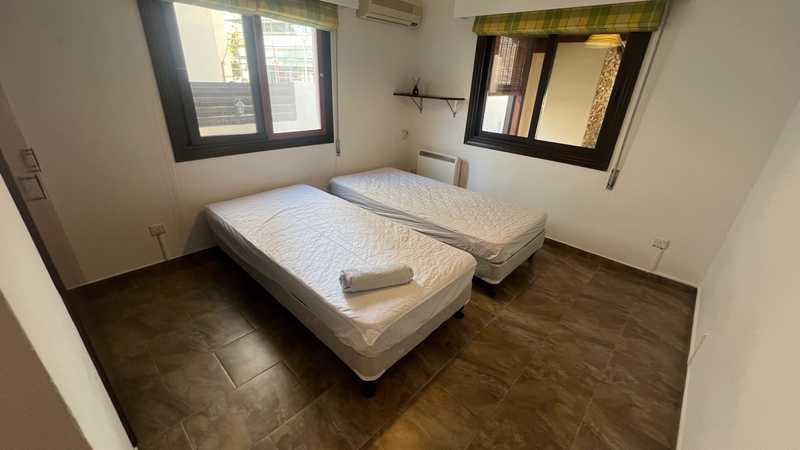 3-bedroom apartment to rent: https://www.bazaraki.com/adv/5796841_3-bedroom-apartment-to-rent (www.bazaraki.com)