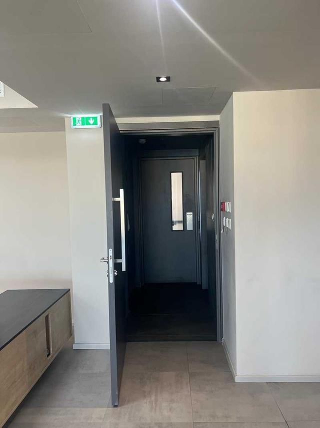 Luxury office available for rent.commercial bulding open space office: https://www.bazaraki.com/adv/5794597_luxury-office-available-for-rent-open-space-of-550sqm-modern-industrial-buildin (www.bazaraki.com)