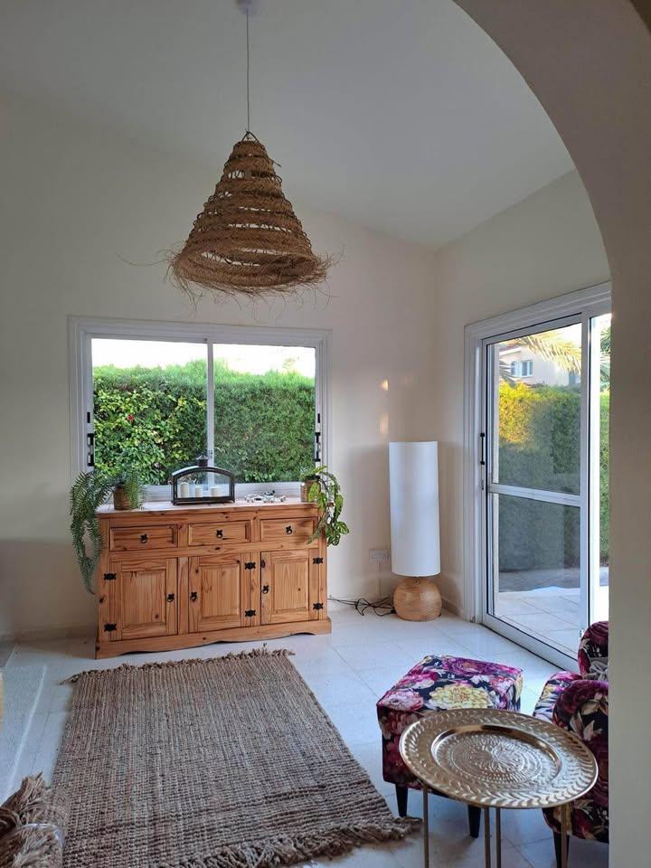 3 bedrooms beautiful house - coral bay: https://www.facebook.com/marketplace/item/1198438262082539 (www.facebook.com)