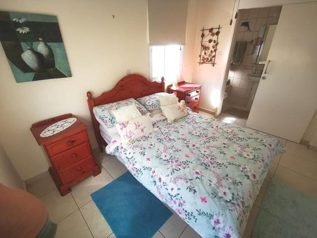 3 beds 3 baths House: https://www.facebook.com/marketplace/item/1168076038336278 (www.facebook.com)