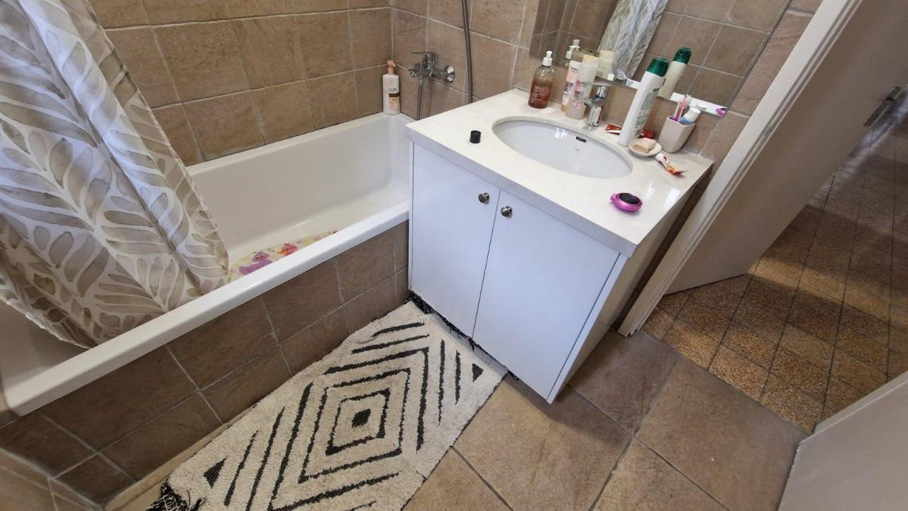 3-bedroom house in Larnaca №153302: https://dom.com.cy/en/catalog/rent/153302/ (dom.com.cy)
