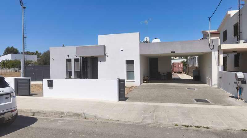 5-bedroom detached house for sale: https://www.bazaraki.com/adv/5786449_5-bedroom-detached-house-for-sale (www.bazaraki.com)