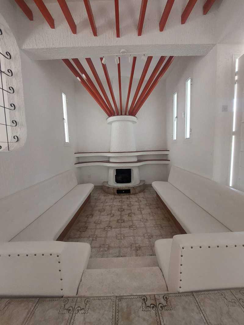 3-bedroom maisonette to rent: https://www.bazaraki.com/adv/5787078_3-bedroom-maisonette-to-rent (www.bazaraki.com)