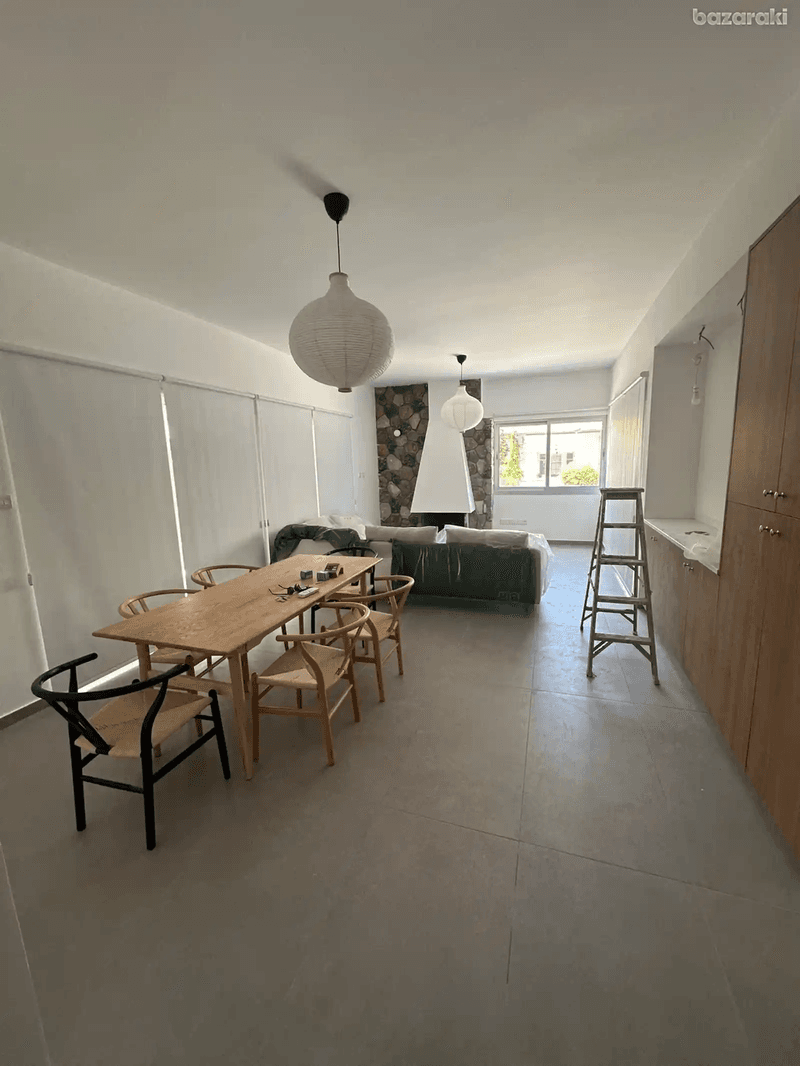 2-bedroom apartment to rent: https://www.bazaraki.com/adv/5798698_2-bedroom-apartment-to-rent (www.bazaraki.com)
