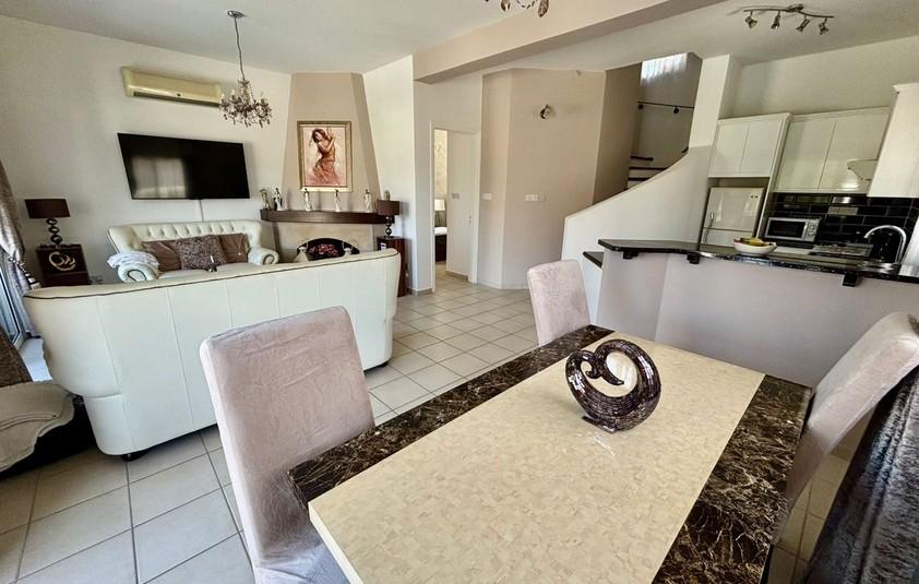 3 Bedroom Detached House For Sale: https://www.zyprus.com/property/39349/3-bedrooms-house-detached-house-in-tala-paphos (www.zyprus.com)