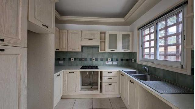3-bedroom detached house for sale: https://www.bazaraki.com/adv/5798533_3-bedroom-detached-house-for-sale (www.bazaraki.com)
