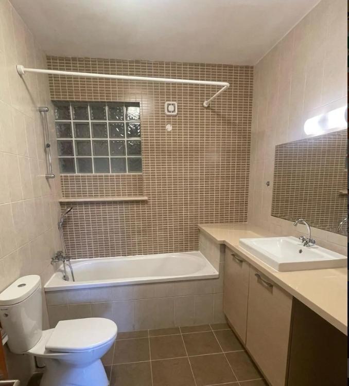 3-bedroom flat in Limassol №152869: https://dom.com.cy/en/catalog/rent/152869/ (dom.com.cy)