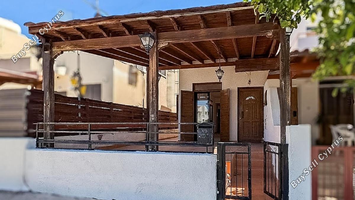 2 Bedroom Detached house for sale in Oroklini, Larnaca: https://www.buysellcyprus.com/property-for-sale/larnaca/oroklini/2-bed-detached-house-for-sale-oroklini-larnaca-1796750.html (www.buysellcyprus.com)