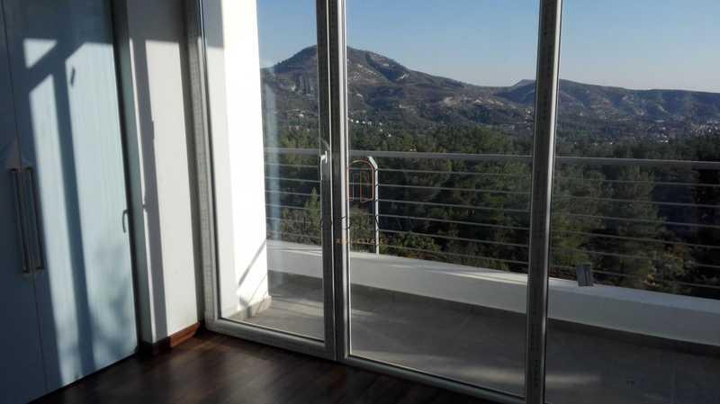 5-bedroom detached house for sale: https://www.bazaraki.com/adv/5794779_5-bedroom-detached-house-for-sale (www.bazaraki.com)