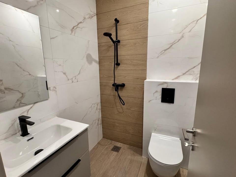 2 Beds 2 Baths Apartment/condo: https://www.facebook.com/marketplace/item/1020666716917661 (www.facebook.com)