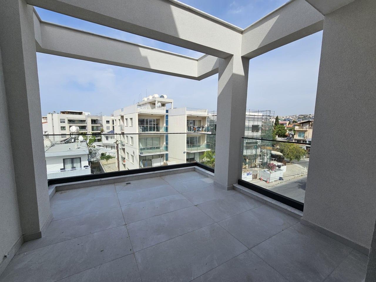 New 3-bedroom penthouse in Limassol №153683: https://dom.com.cy/en/catalog/rent/153683/ (dom.com.cy)