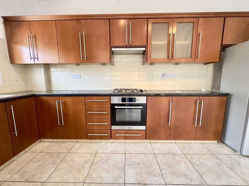 3-bedroom villa for sale: https://www.bazaraki.com/adv/5796311_3-bedroom-villa-for-sale (www.bazaraki.com)