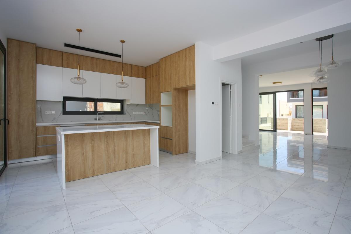 New 3-bedroom house in Paphos № 153077: https://dom.com.cy/en/catalog/sale/153077/ (dom.com.cy)
