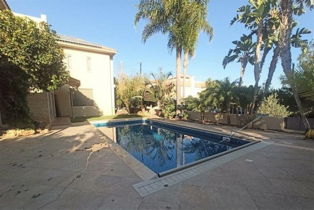 4 Bedroom Detached House For Sale: https://www.zyprus.com/property/24554/4-bedrooms-house-detached-house-in-agios-athanasios-limassol (www.zyprus.com)