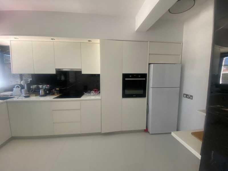 3-bedroom penthouse to rent: https://www.bazaraki.com/adv/5797117_3-bedroom-penthouse-to-rent (www.bazaraki.com)