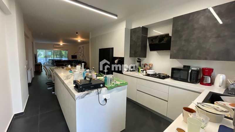 3-bedroom apartment to rent: https://www.bazaraki.com/adv/5786763_3-bedroom-apartment-to-rent (www.bazaraki.com)