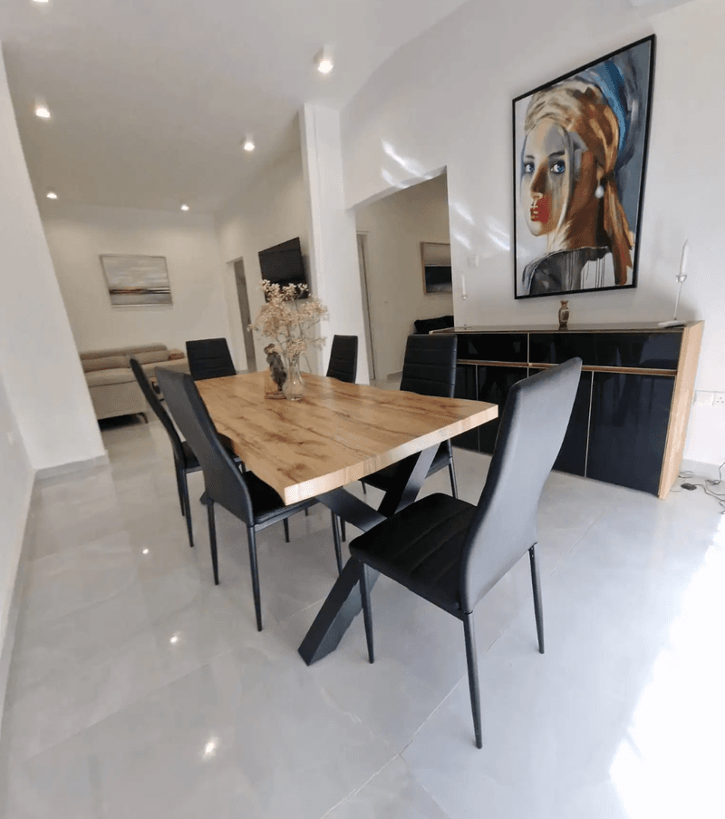 3-bedroom apartment to rent: https://www.bazaraki.com/adv/5786973_3-bedroom-apartment-to-rent (www.bazaraki.com)