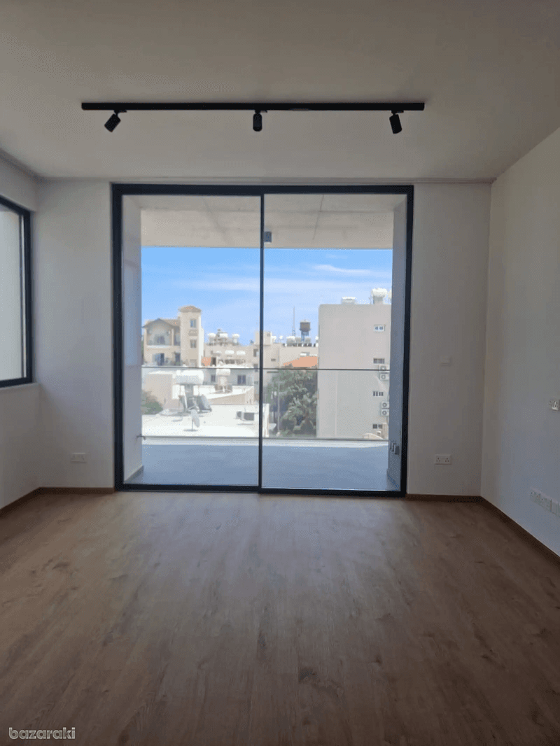 1-bedroom apartment to rent: https://www.bazaraki.com/adv/5795091_1-bedroom-apartment-to-rent (www.bazaraki.com)