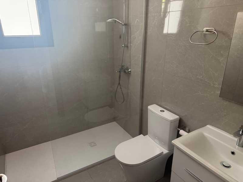 2-bedroom apartment to rent: https://www.bazaraki.com/adv/5798163_2-bedroom-apartment-to-rent (www.bazaraki.com)