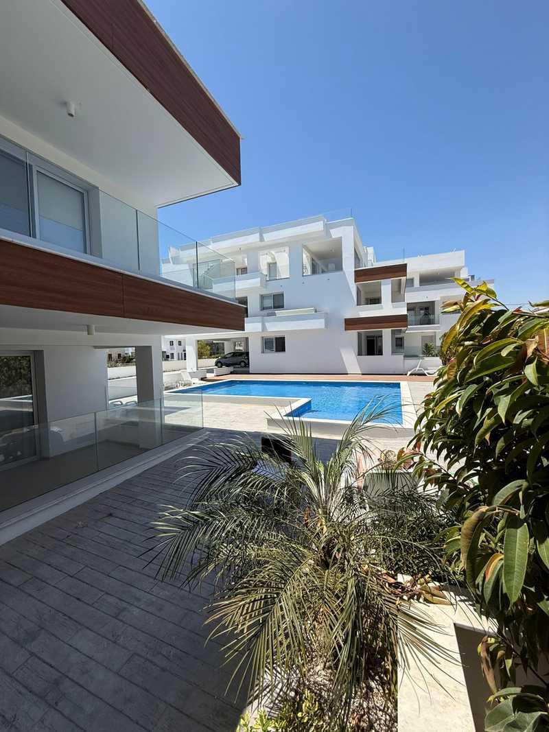 2-bedroom apartment to rent: https://www.bazaraki.com/adv/5794563_2-bedroom-apartment-to-rent (www.bazaraki.com)