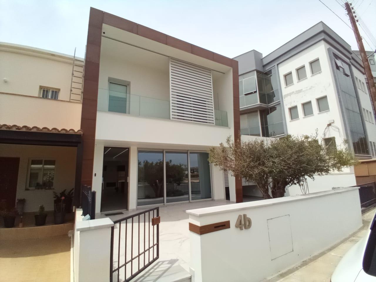4-bedroom flat in Paphos № 152906: https://dom.com.cy/en/catalog/sale/152906/ (dom.com.cy)