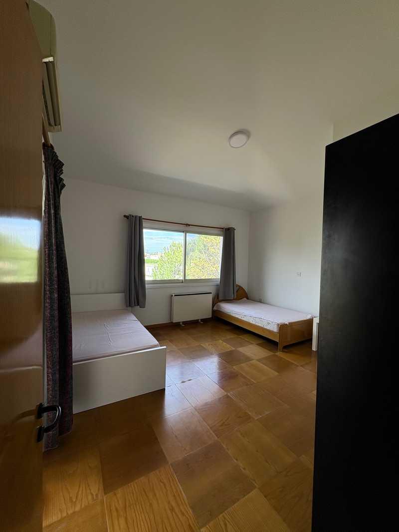 4-bedroom detached house to rent: https://www.bazaraki.com/adv/5794606_4-bedroom-detached-house-to-rent (www.bazaraki.com)