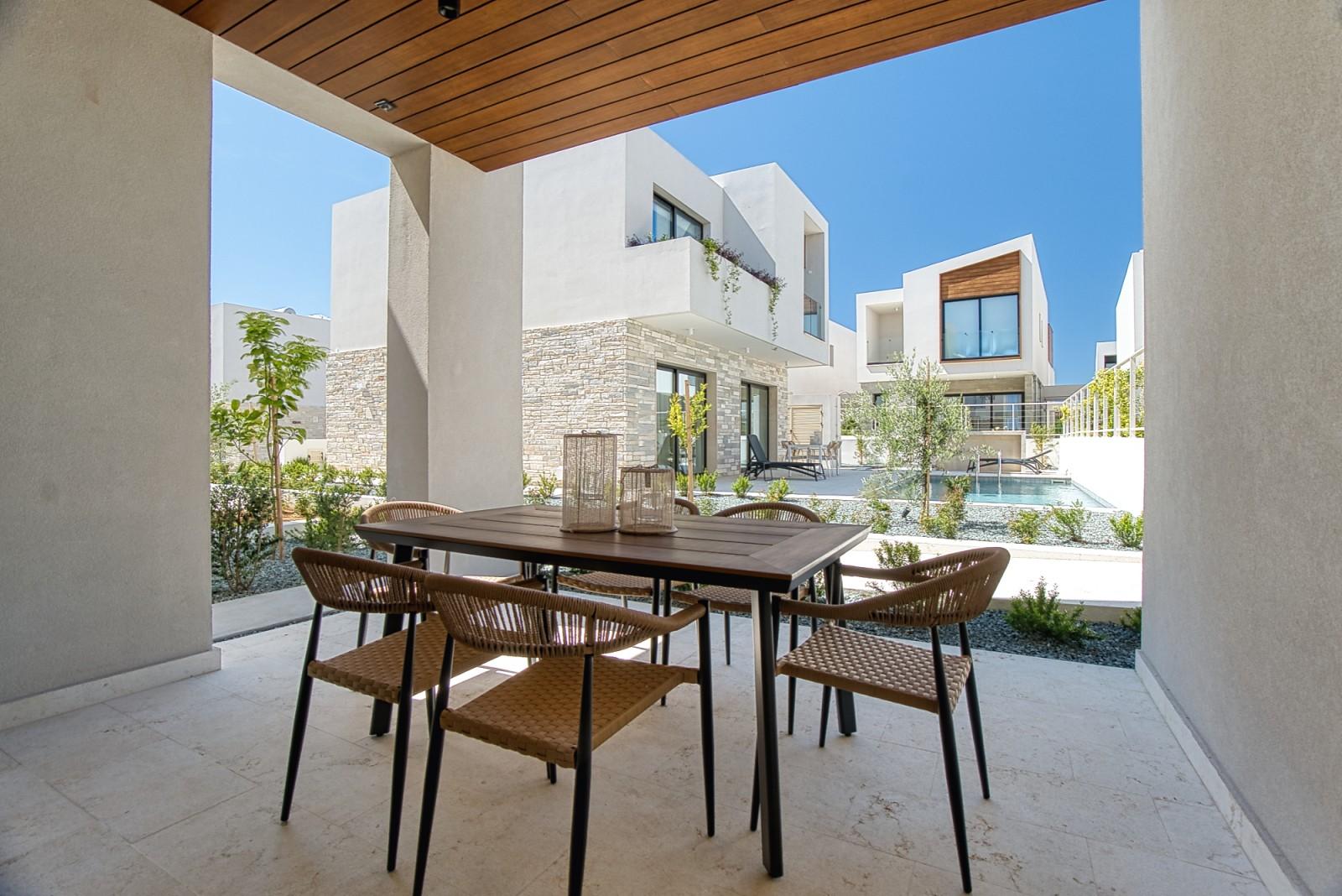3-bedroom house in Paphos №153847: https://dom.com.cy/en/catalog/rent/153847/ (dom.com.cy)