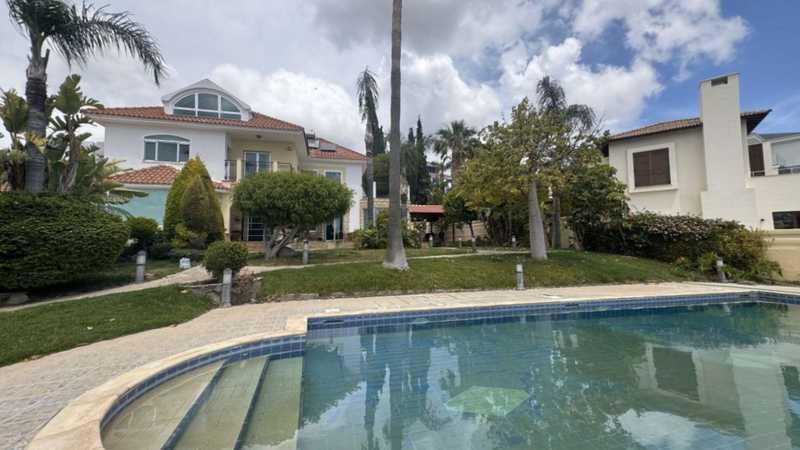 4-bedroom villa for sale: https://www.bazaraki.com/adv/5790833_4-bedroom-villa-for-sale (www.bazaraki.com)