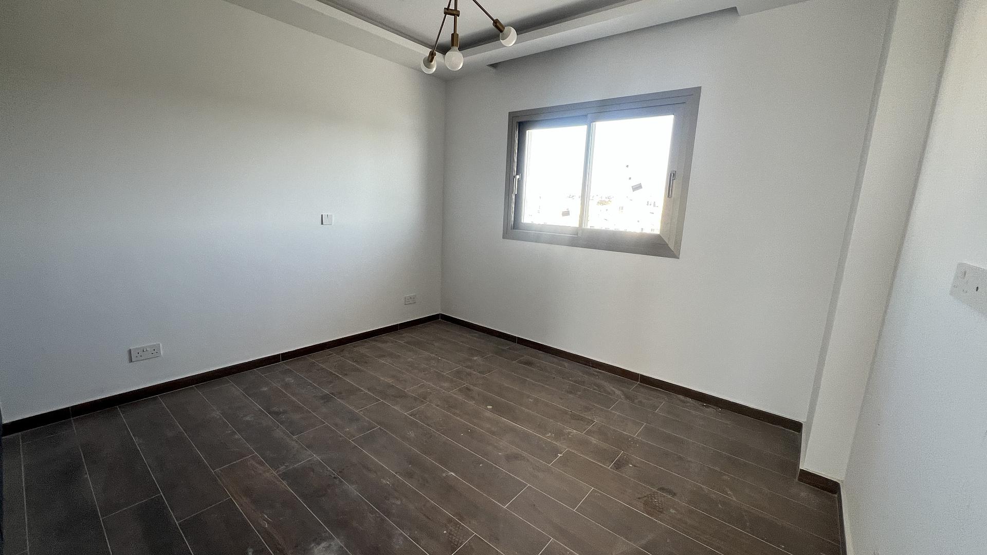 New 2-bedroom penthouse in Paphos № 153689: https://dom.com.cy/en/catalog/sale/153689/ (dom.com.cy)