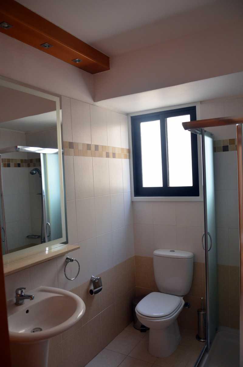 2-bedroom apartment to rent: https://www.bazaraki.com/adv/5789167_2-bedroom-apartment-to-rent (www.bazaraki.com)