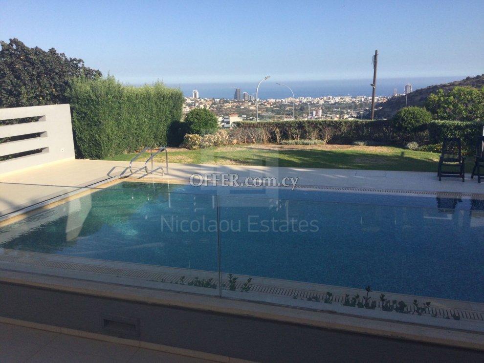 Luxury house for sale in Germasogeia area of Limassol: https://www.offer.com.cy/en/luxury-house-for-sale-in-germasogeia-area-of-limassol/21-767897/ (www.offer.com.cy)