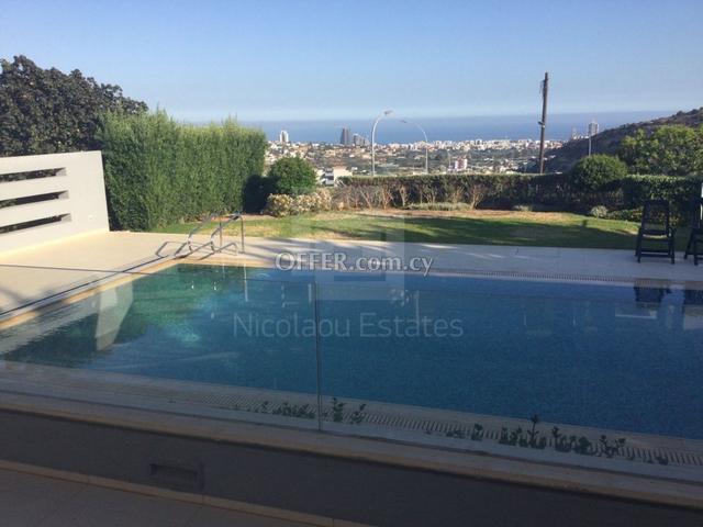 Luxury house for sale in Germasogeia area of Limassol: https://www.offer.com.cy/en/luxury-house-for-sale-in-germasogeia-area-of-limassol/21-767897/ (www.offer.com.cy)