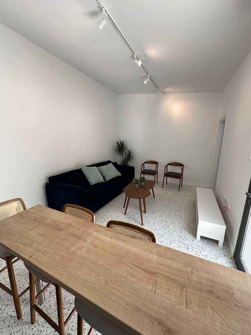 2-bedroom apartment to rent: https://www.bazaraki.com/adv/5767048_2-bedroom-apartment-to-rent (www.bazaraki.com)