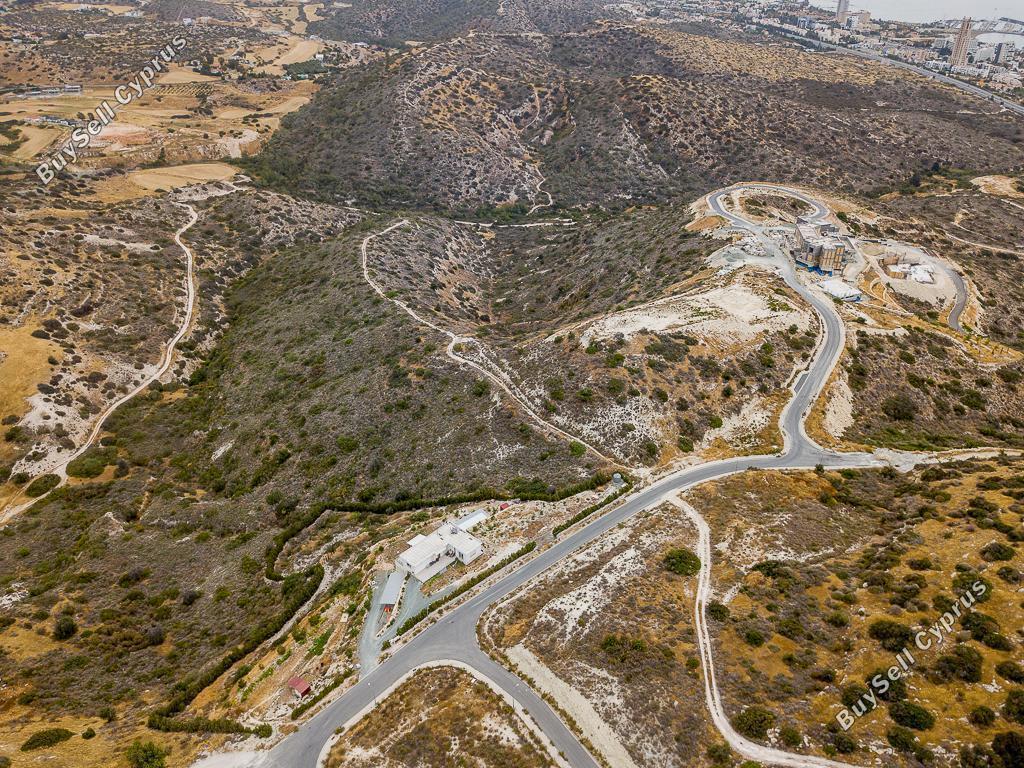 11,372 SQM Agricultural Land for sale in Parekklisia, Limassol: https://www.buysellcyprus.com/property-for-sale/limassol/parekklisia/land-for-sale-parekklisia-limassol-1800885.html (www.buysellcyprus.com)