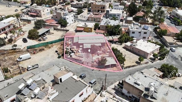 800 SQM Residential Plot for sale in Oroklini, Larnaca: https://www.buysellcyprus.com/property-for-sale/larnaca/oroklini/plot-for-sale-oroklini-larnaca-1796715.html (www.buysellcyprus.com)