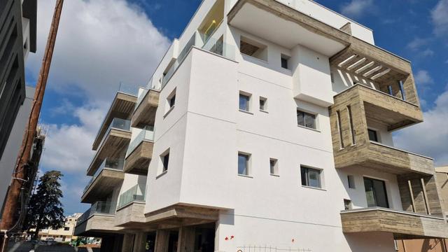 New 1-bedroom flat in Paphos № 153675: https://dom.com.cy/en/catalog/sale/153675/ (dom.com.cy)