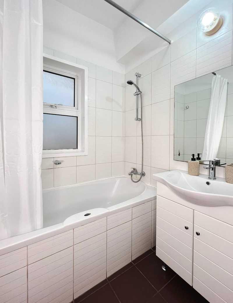 3-bedroom apartment to rent: https://www.bazaraki.com/adv/5794453_3-bedroom-apartment-to-rent (www.bazaraki.com)